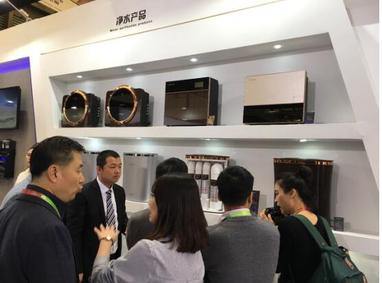 奇异果体育净水机亮相2017年AWE 深耕健康用水领域1